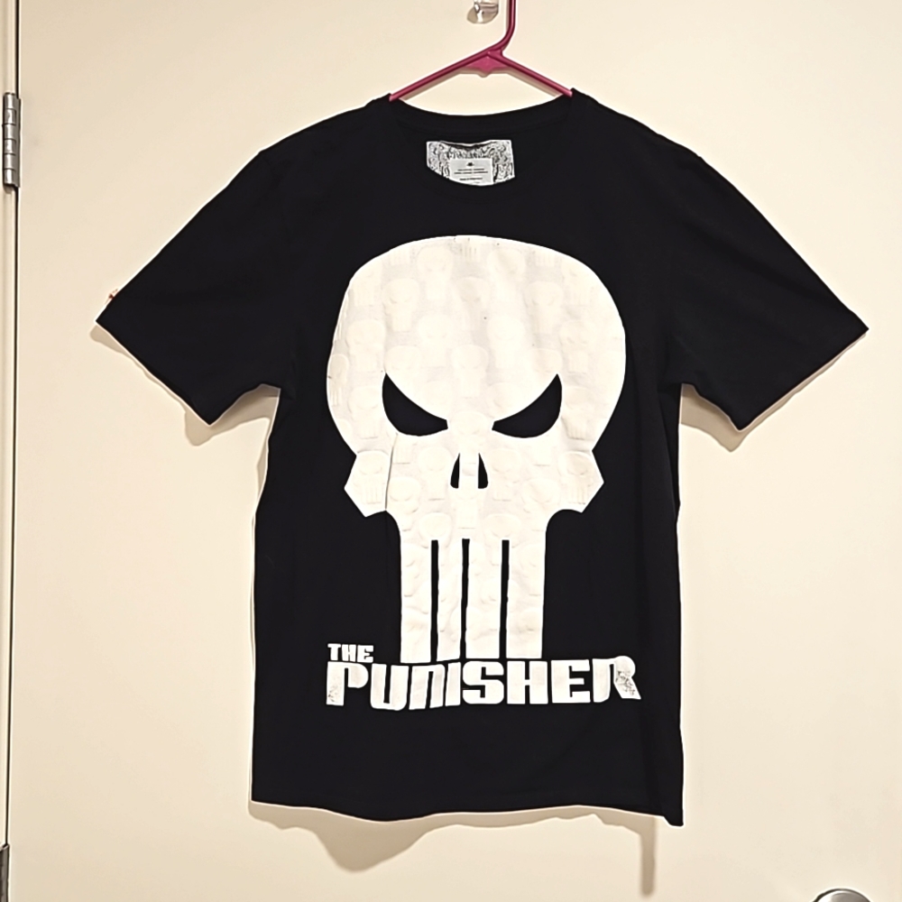 MARVEL The Punisher black short sleeve graphic tee Med. Movie Hero Bad Guy